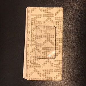 Michael Kors checkbook